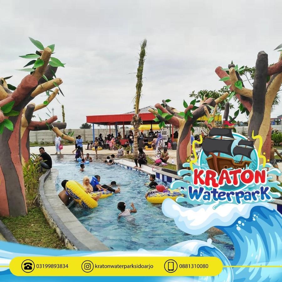 Ndalem Kraton Hotel Sidoarjo Eksteriør bilde
